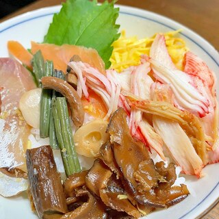 6種の具材で海鮮丼